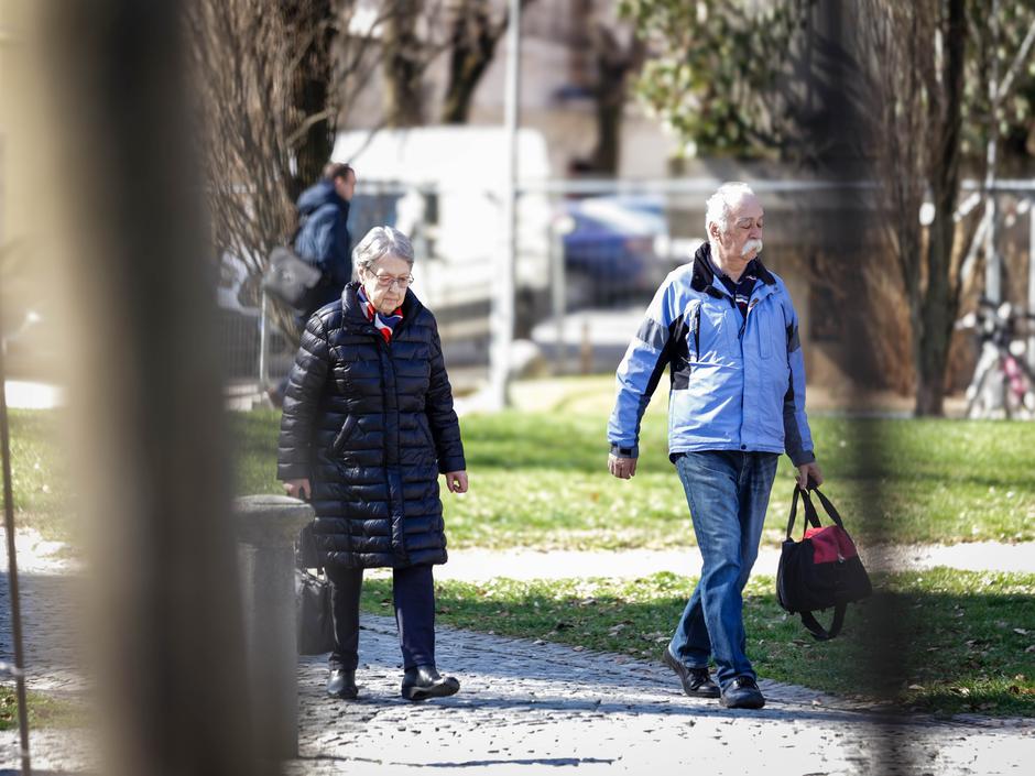 starejši, upokojenci | Avtor: Saša Despot