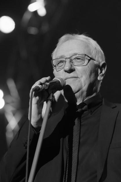 Umrl je Oliver Dragojević