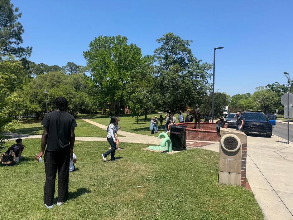 V strelskem napadu na floridski univerzi ubiti dve osebi | Avtor: Profimedia