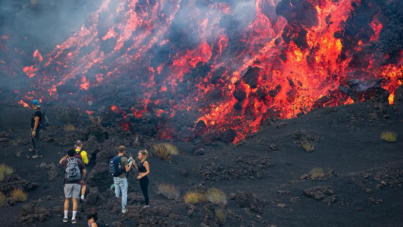 Izbruh vulkana Etna, Sicilija
