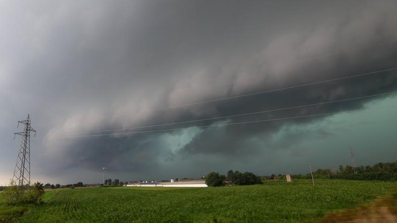 italija neurje nevihta
