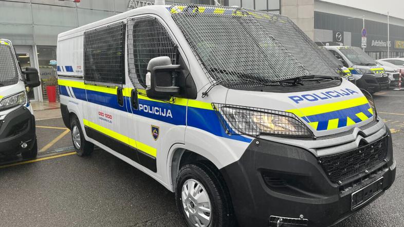 Slovenska policija z novimi citroën jumperji