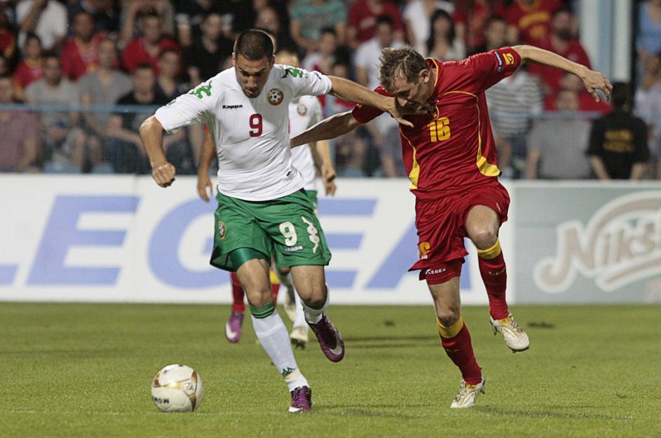 Ivelin Popov (levo) je preprečil veliko slavje v Podgorici. (Foto: Reuters) 