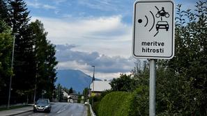 Tabla merjenje hitrosti radar