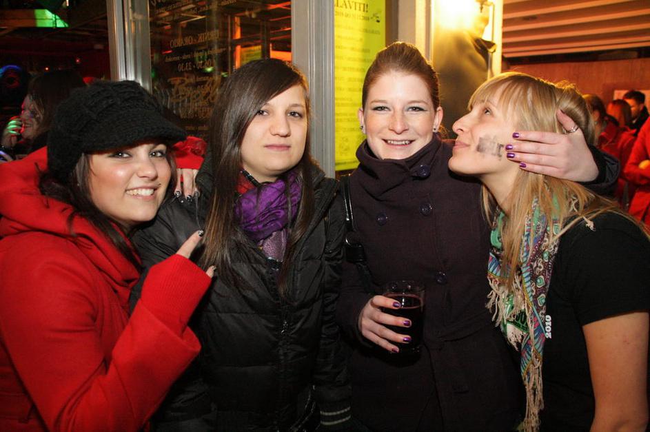 Zmelkoow @ Bellavita