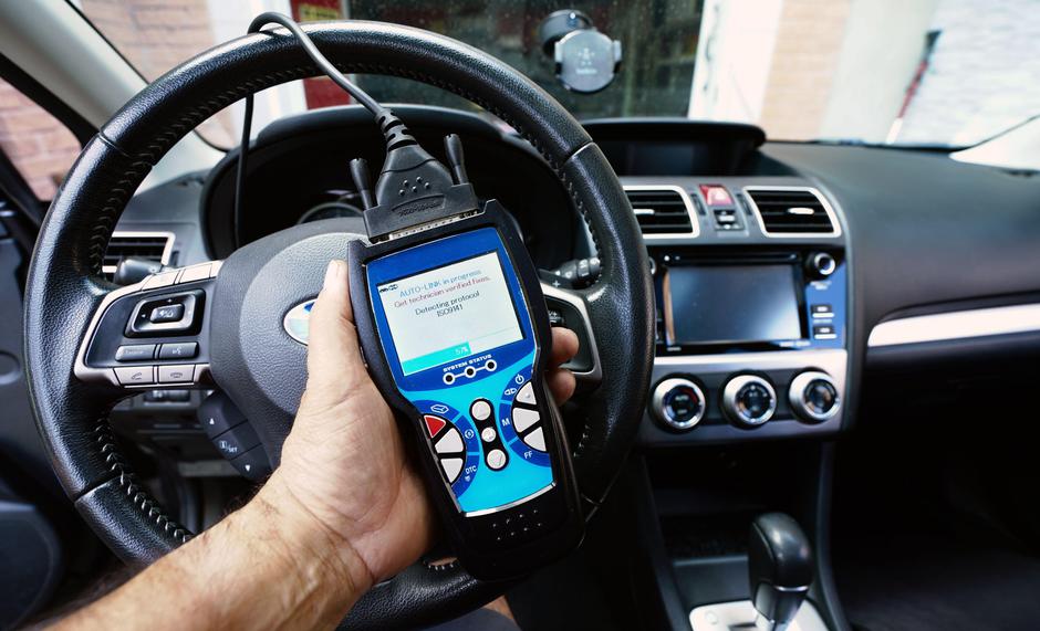 Diagnostika obd priključek | Avtor: Profimedia