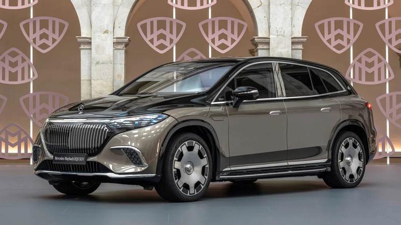 Mercedes-maybach EQS SUV