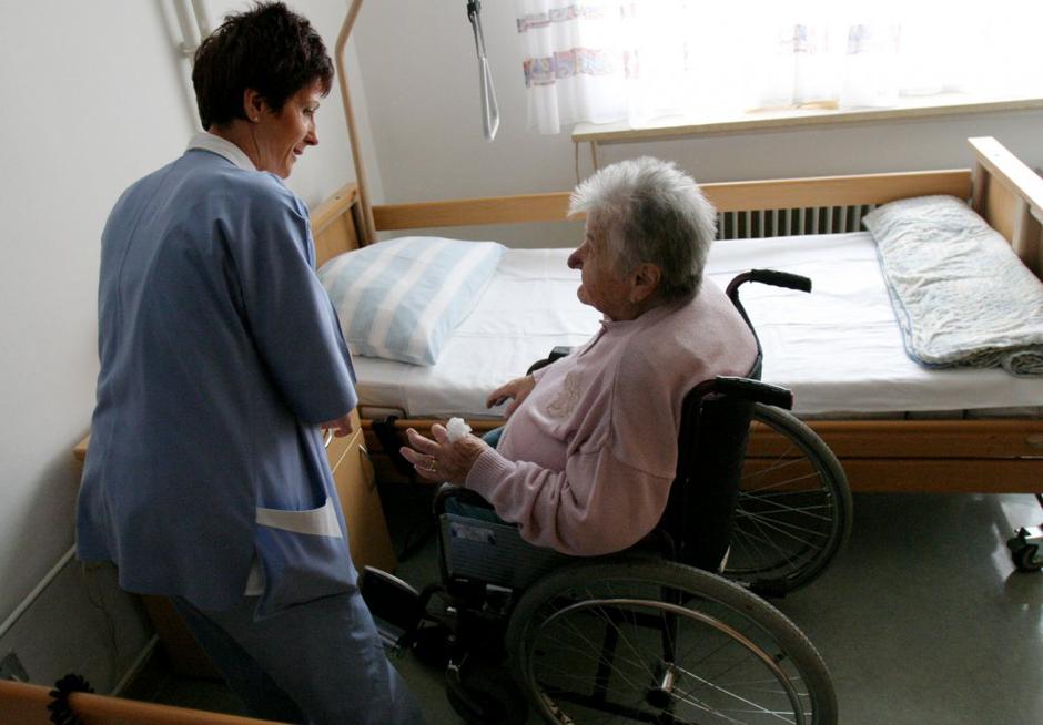 Dom za ostarele | Avtor: Boštjan Tacol