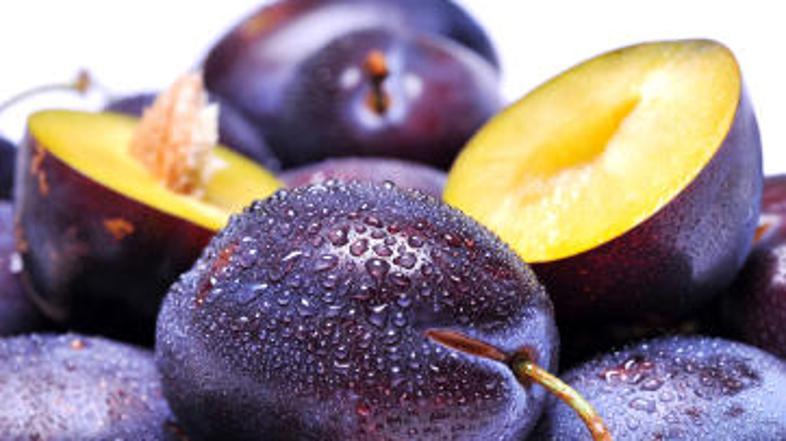 Za zajtrk jejte slive.