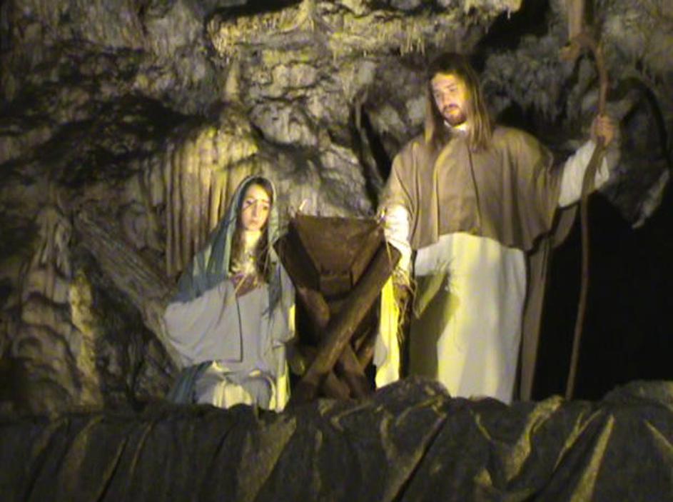 Marija in Jožef v Postojnski jami. (Foto: Klemen Aber)