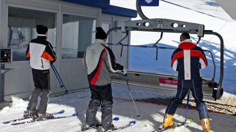 Žičnica naj bi spet stekla konec tedna.