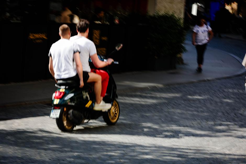 moped | Avtor: Saša Despot