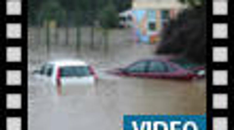 Včerajšnje neurje je za sabo pustilo ogromno gmotno škodo.