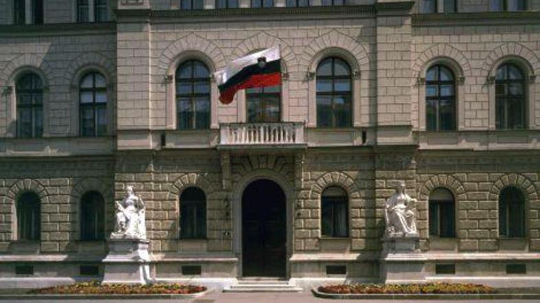 Pristojnosti predsednika so določene z ustavo.