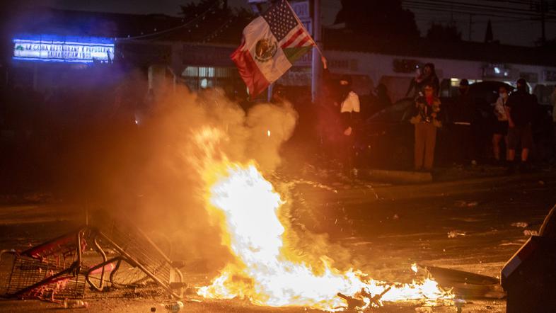 izgredi v Los Angelesu