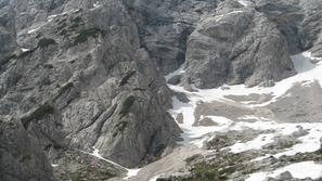 V visokogorju je še sneg. (Foto: Tamara Barič)