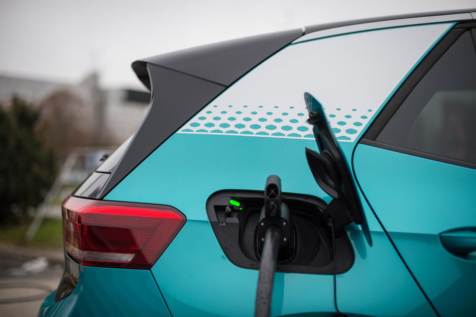 ID.3 | Avtor: Anže Petkovšek