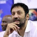 Vlade Divac, Košarka brez meja