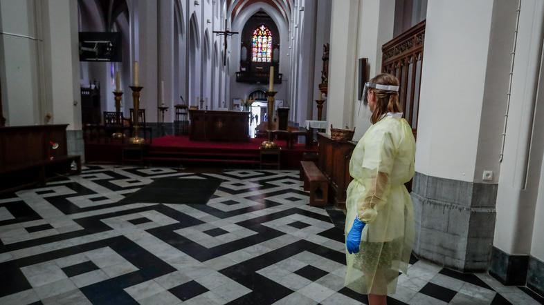 COVID-19 cerkev