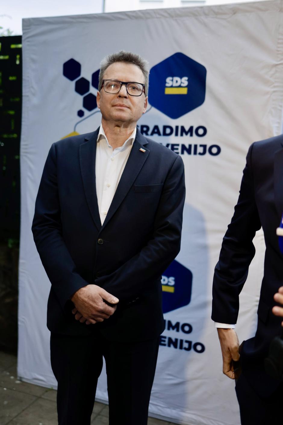 referendum, zvone černač | Avtor: Saša Despot