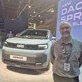 Dacia na avtomobilskem salonu v Parizu