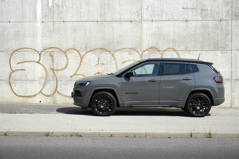 jeep compass | Avtor: Matija_Janežič