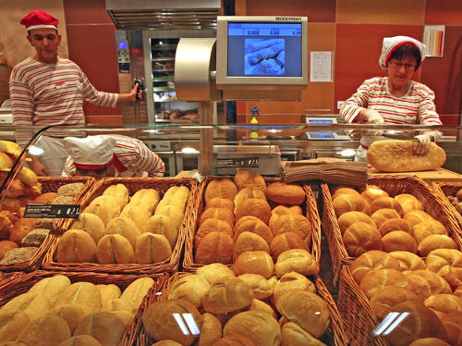 Trgovke in trgovci v Mercatorju se lahko že v oktobru nadejajo višjih plač