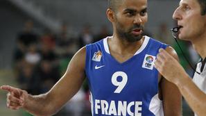 Tony Parker je v drugem polčasu dvignil raven igre svojih rojakov in jih popelja