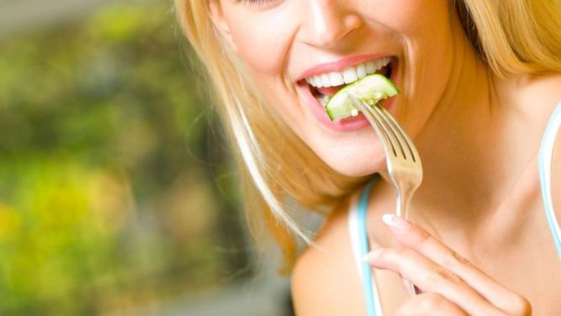 Dolgoročni primanjkljaj vitaminov oslabi imunski sistem in odpira vrata mnogim b