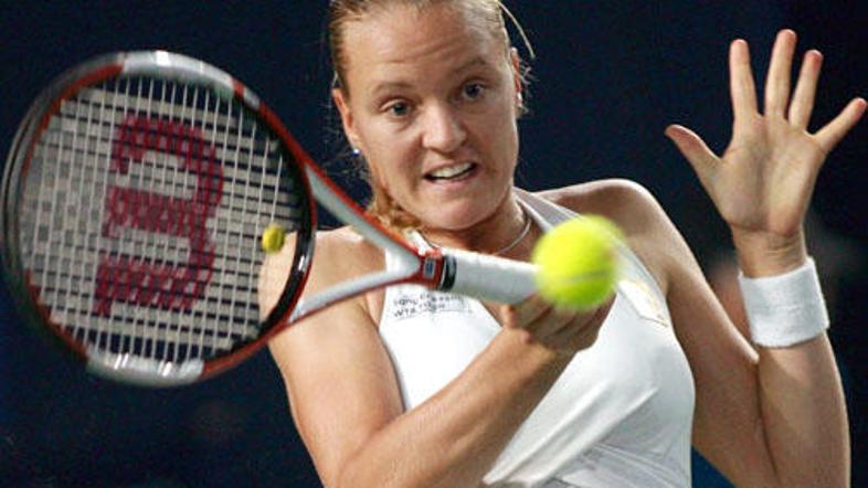 Agnes Szavay je v finalu premagala favorizirano Jeleno Janković.