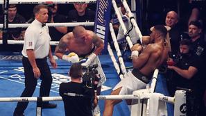 Aleksander Usik Anthony Joshua