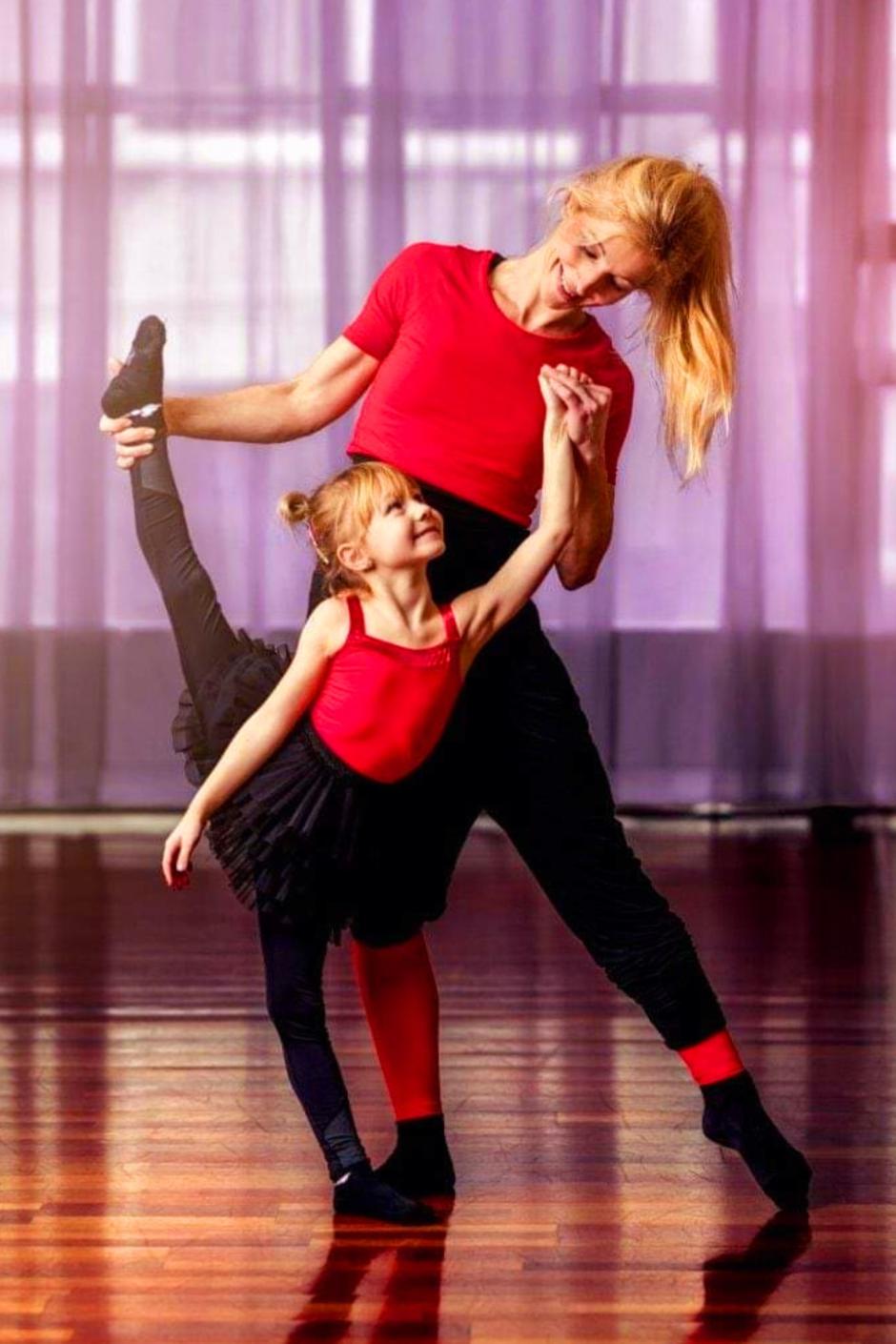 Suzana in Julija | Avtor: Andreja Cilenšek