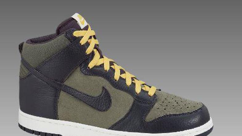 Superge Nike, 100 EUR