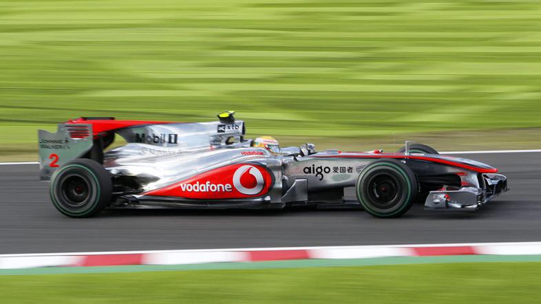 V Monzi in Singapurju se je zapletel v nesreči, v Suzuki so ga spremljale tehnič