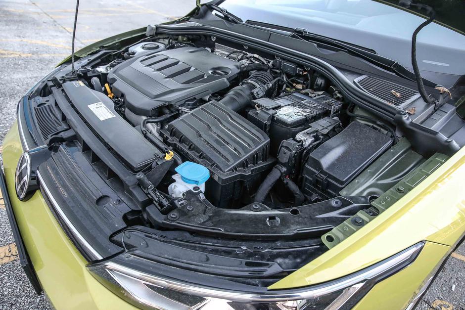 VW Golf | Avtor: Saša Despot