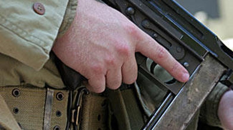 Zelo verjetno je, da so bile brzostrelke namenjene teroristom.