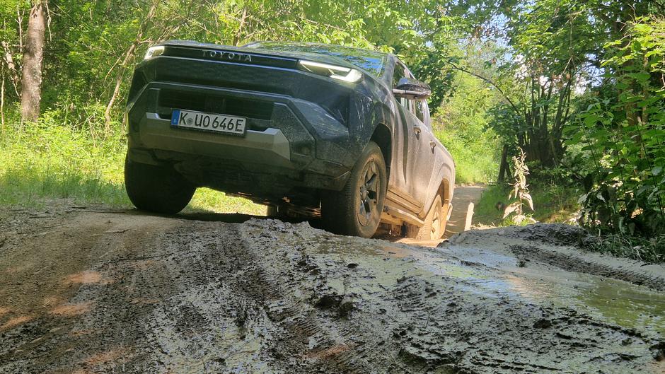 Toyota hilux | Avtor: Gregor Prebil