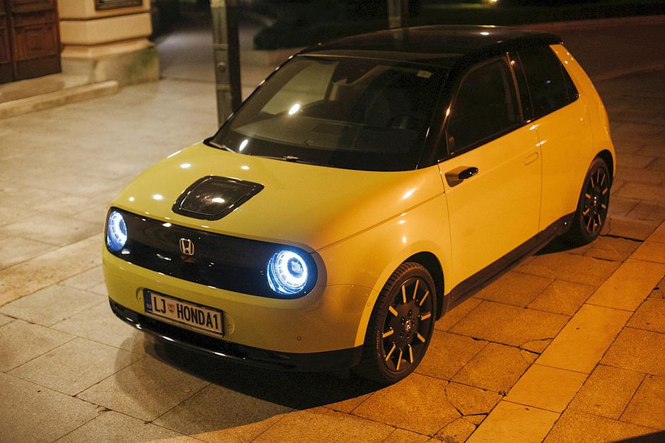 hoda e | Avtor: Honda