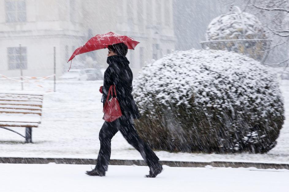 Zima, sneg, mraz, led