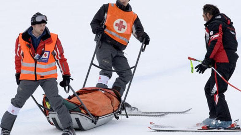 Nesrečnemu Lanzingerju bodo morali amputirati nogo.