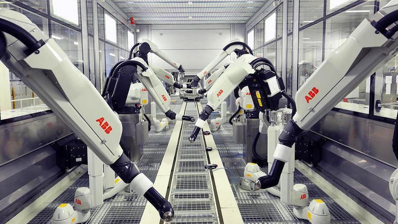 ABB robotska proizvodna linija