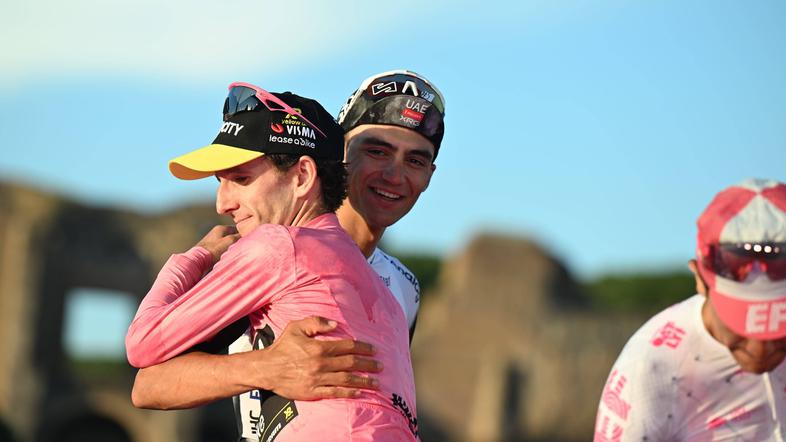 Simon Yates in Isaac del Toro