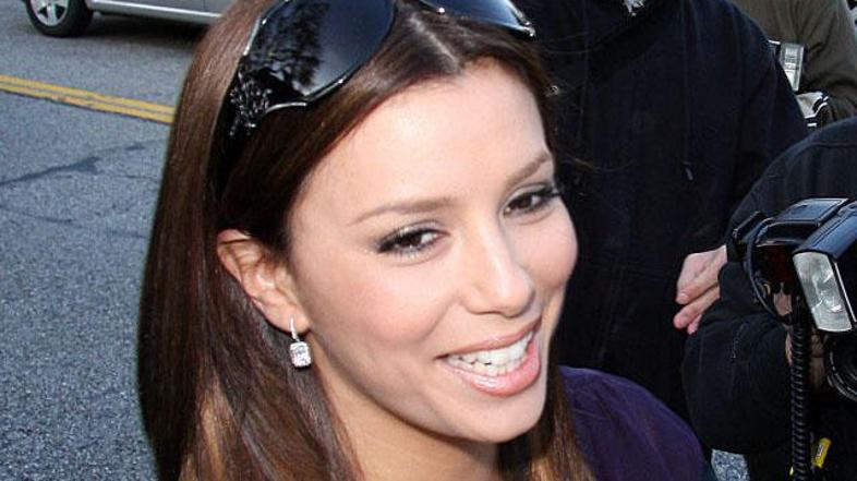 Eva se je v vlogi natakarice dobro znašla.