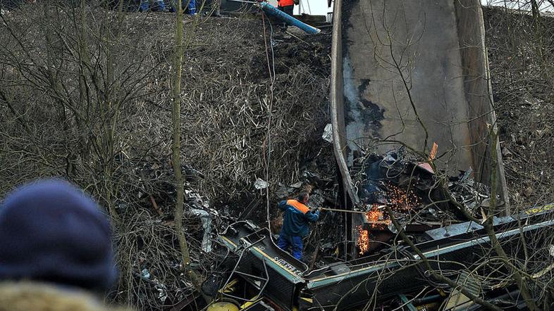 Lokomotivo so odstranili štiri dni po nesreči. (Foto: Anže Petkovšek)