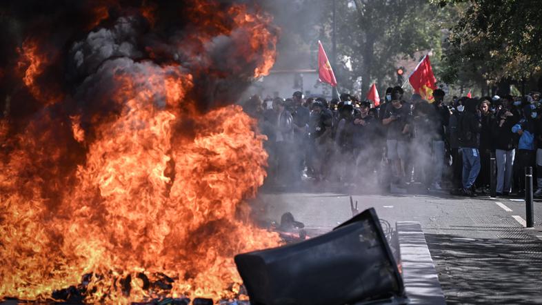protesti dijakov v Franciji