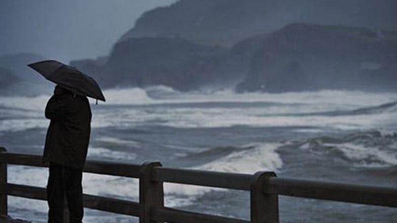 Iberskemu polotoku se obeta nemirna noč. (Foto: AP)