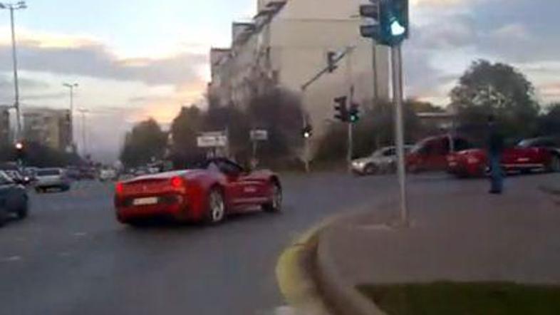 Ferrari california. Foto: Youtube