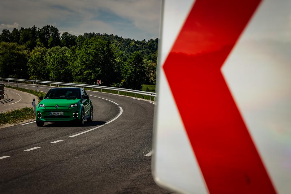 Predstavitev Renault twingo, R4 in R5 | Avtor: Saša Despot