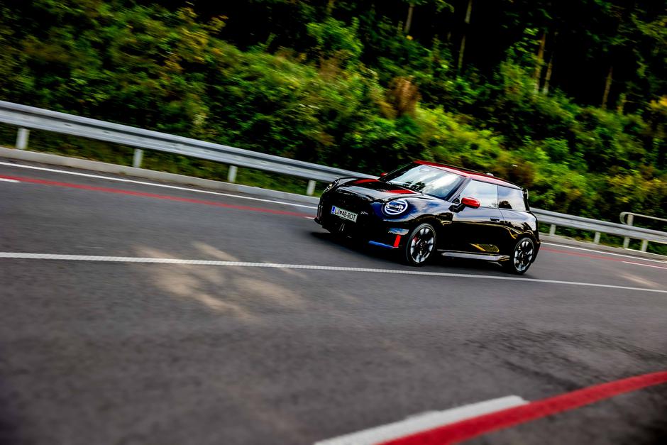 MINI John Cooper Works E | Avtor: Saša Despot