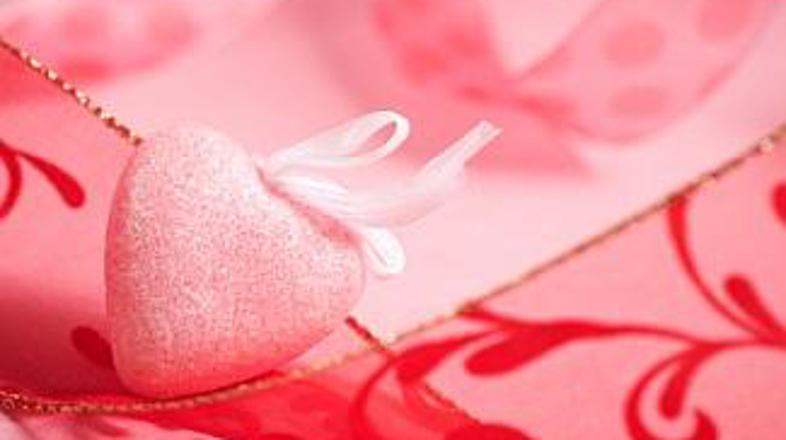 Vam grejo srčki na živce? Vsaj enkrat na leto se delajte, da vam ne grejo.